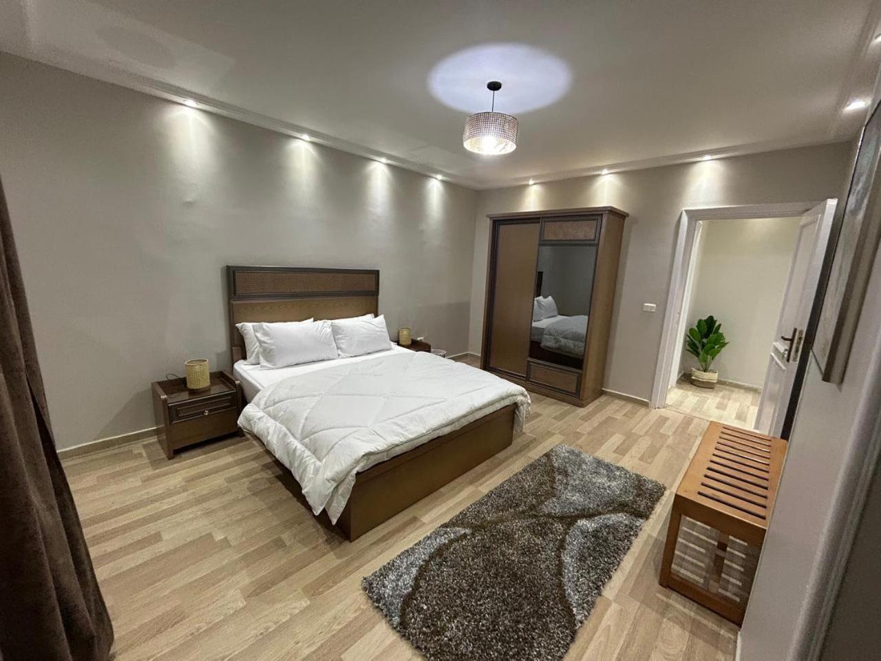 Skyline Luxury Suites 5 Mins From Cairo Airport Exterior photo