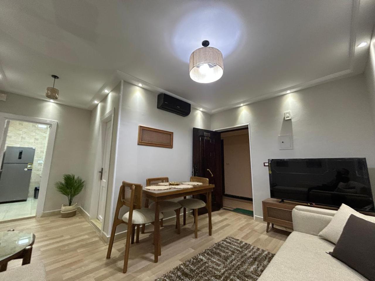 Skyline Luxury Suites 5 Mins From Cairo Airport Exterior photo