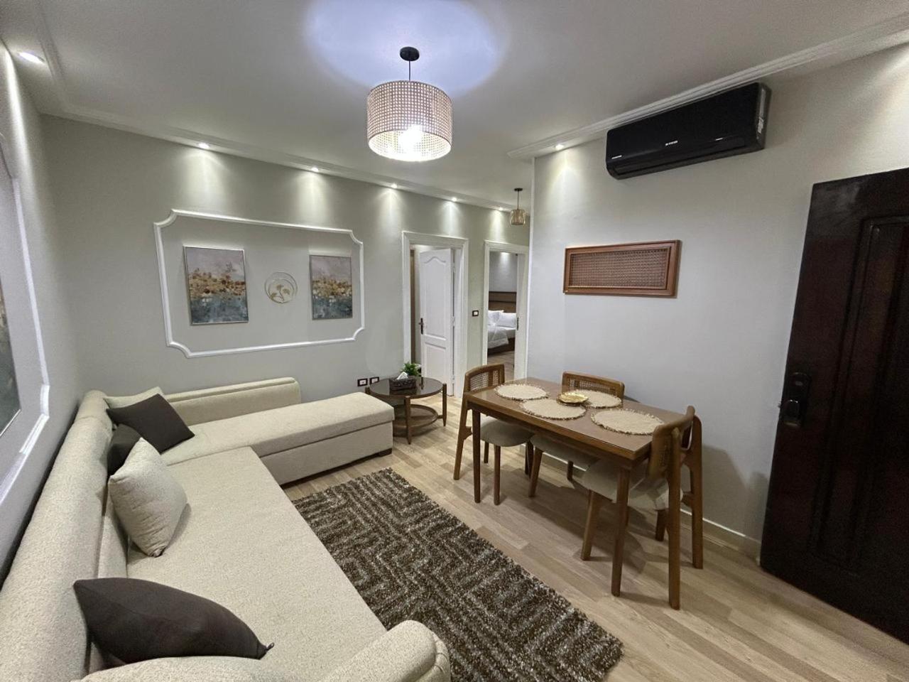 Skyline Luxury Suites 5 Mins From Cairo Airport Exterior photo