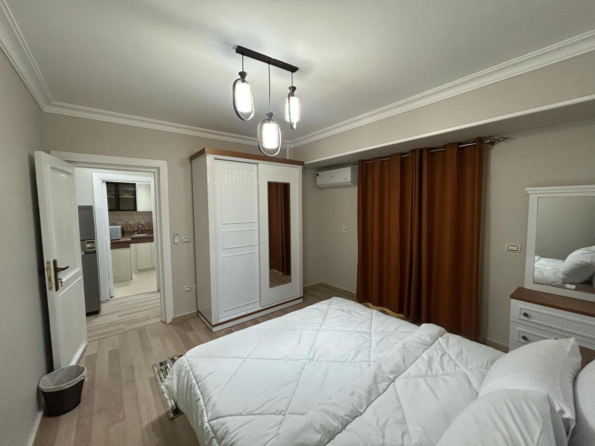 Skyline Luxury Suites 5 Mins From Cairo Airport Exterior photo